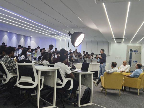 Building and Managing AI Agents