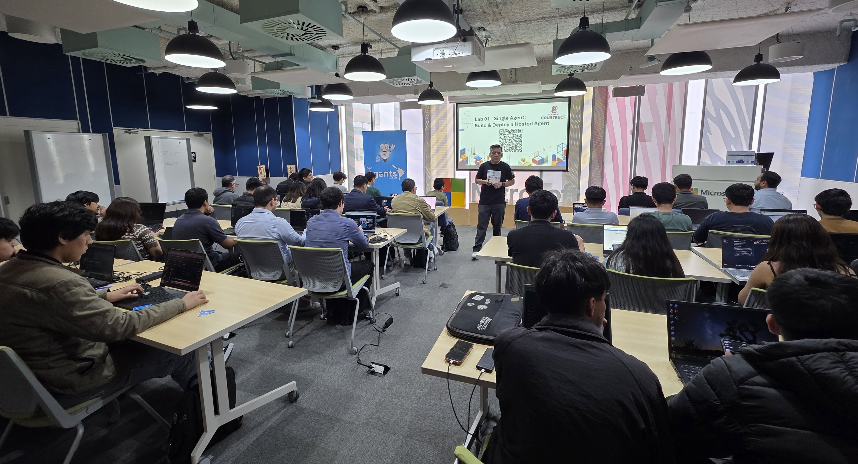 Global AI Construct Lima photo 10 of 11