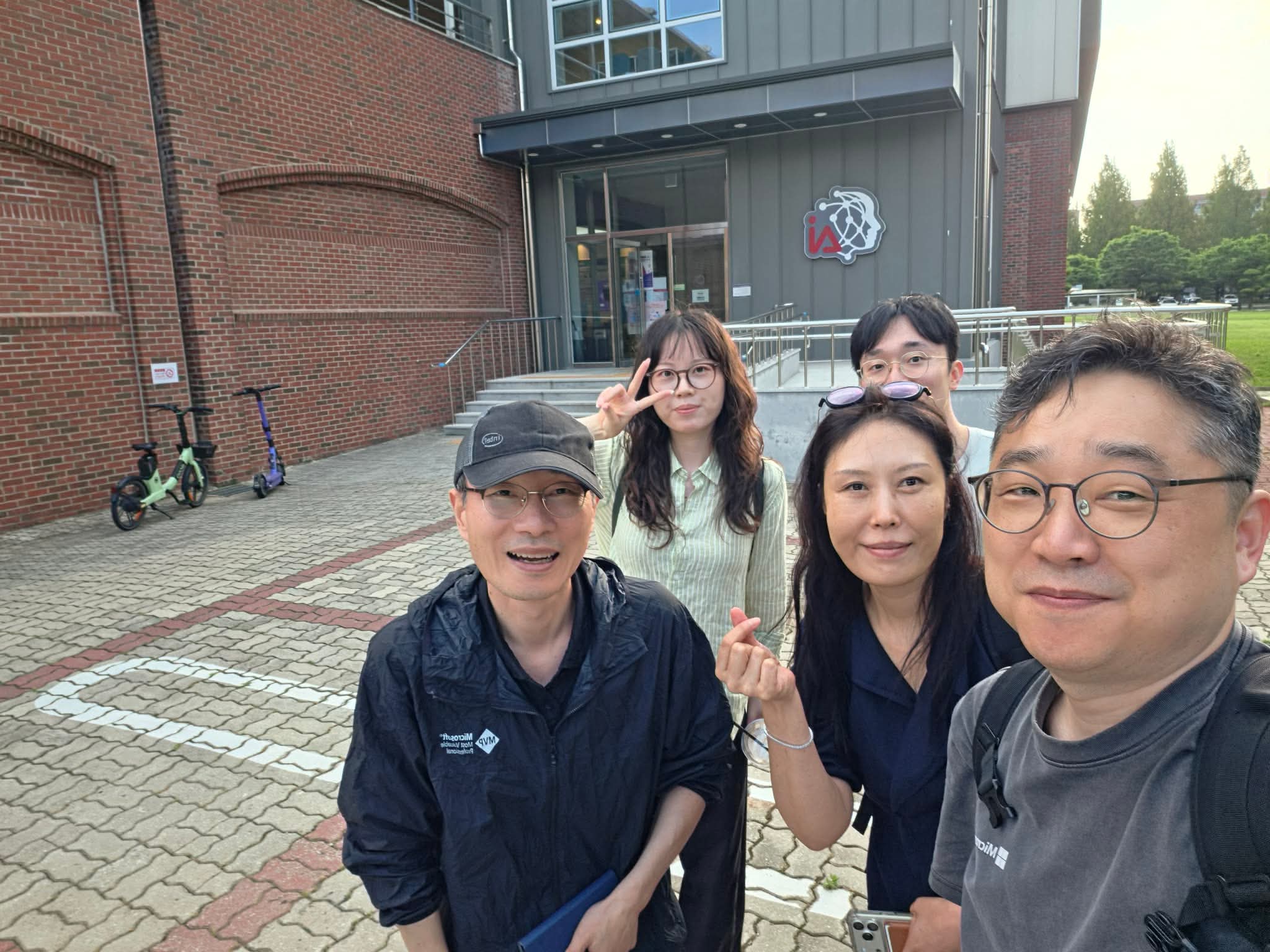 Build //localhost:Gwangju photo