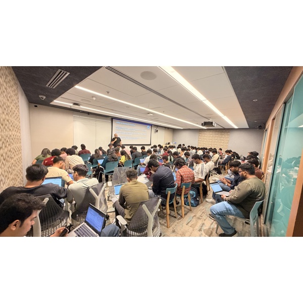 Build //localhost:Mumbai photo