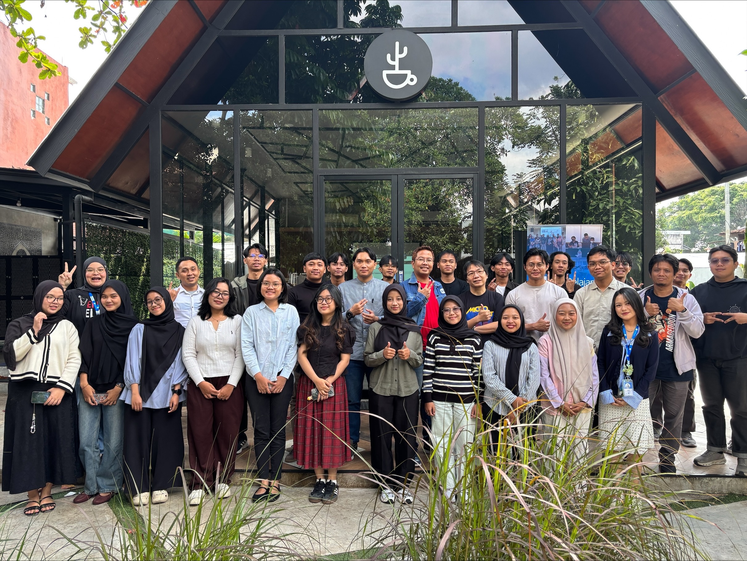 Build //localhost:Yogyakarta photo 1 of 2