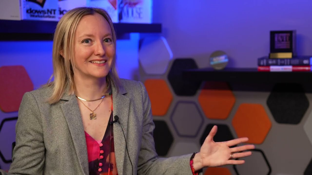 Micheleen Harris - Humans in AI