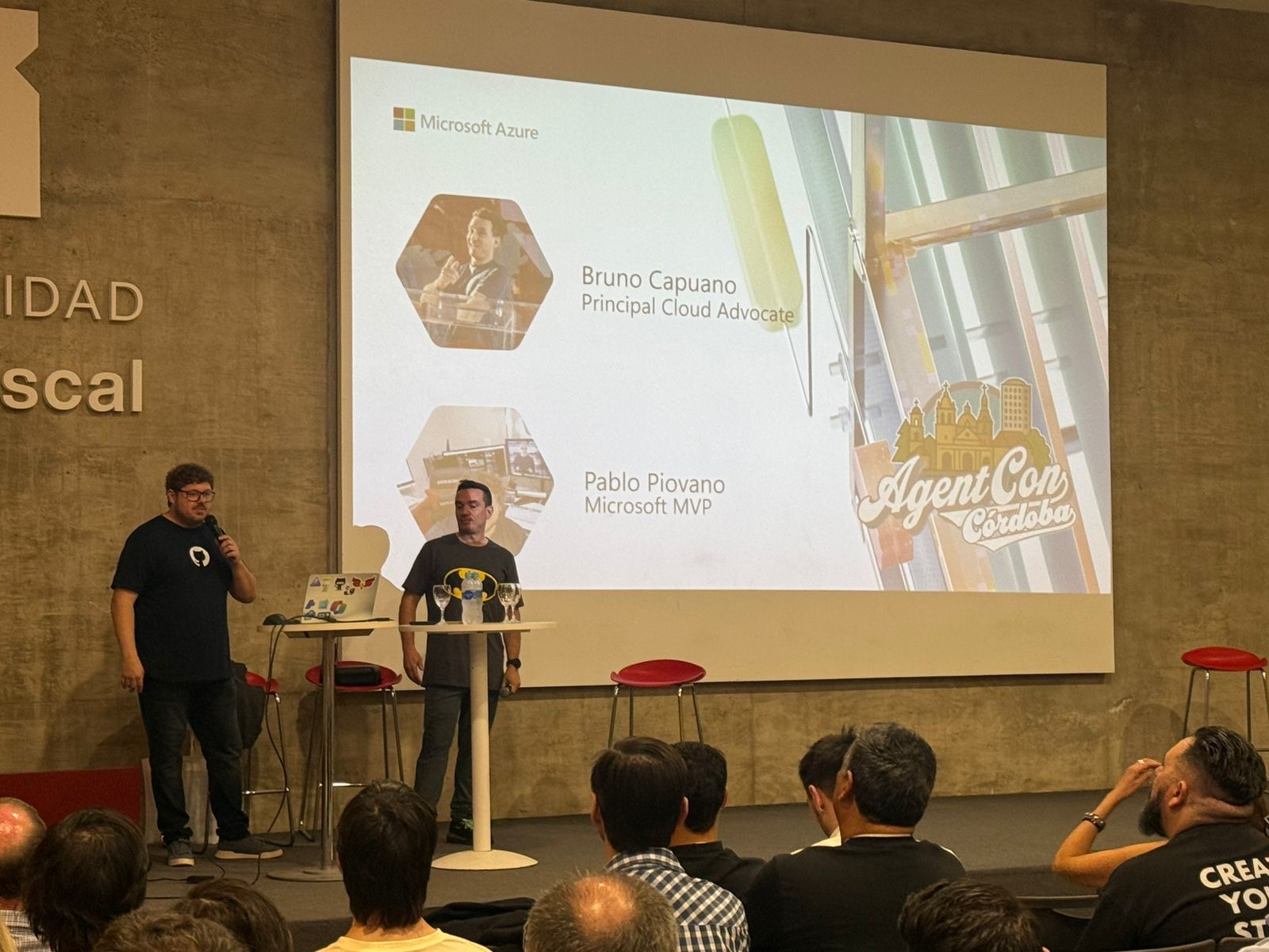 Bruno Capuano and Pablo Piovano during the AgentCon Córdoba opening keynote.